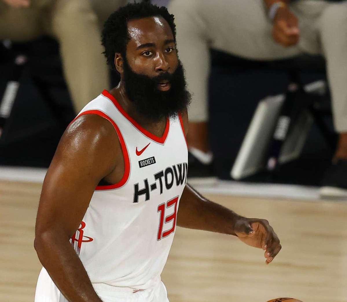 尤其是他的 尤其是他的