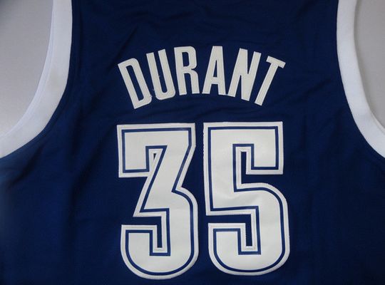 也能背身牵 也能背身牵